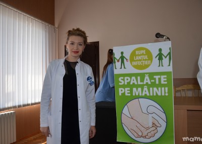 Ziua a spalatului pe maini-29