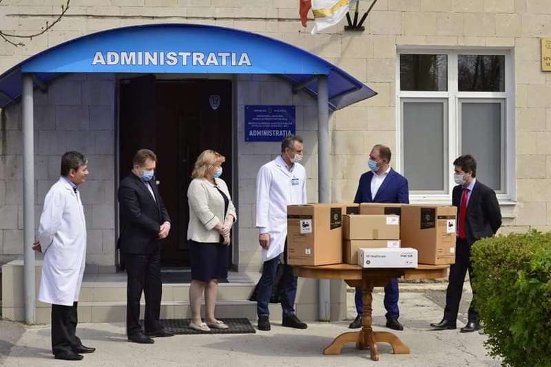 Un_lot_de_echipamente_medicale_1